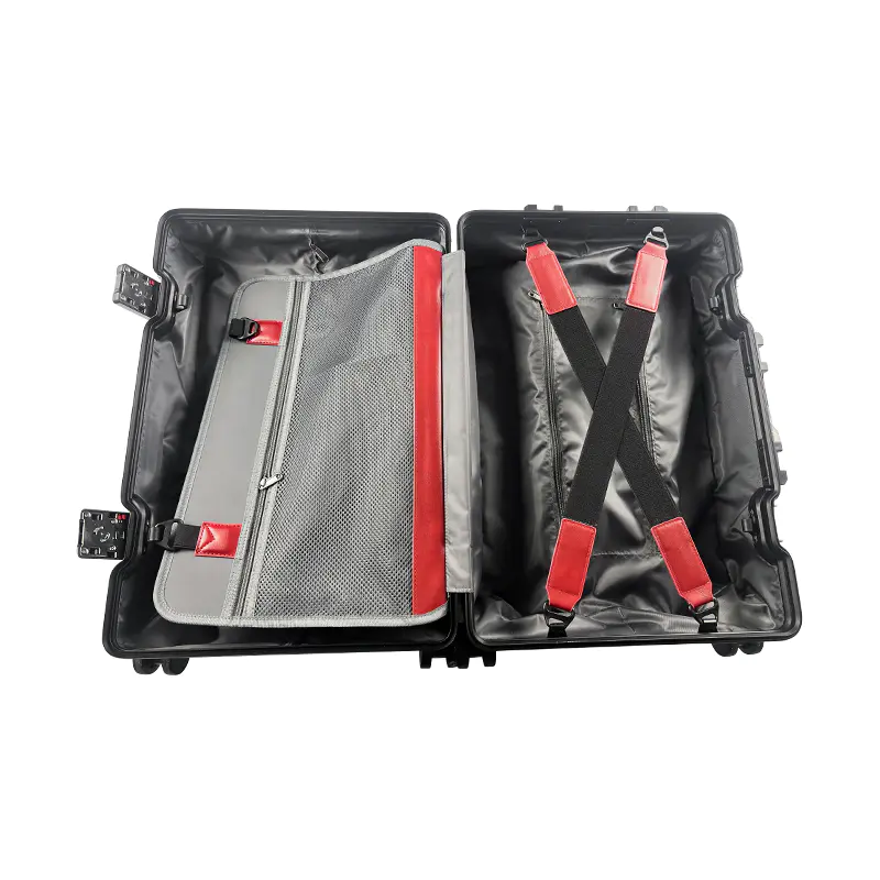 Valiză din fibră de carbon cu roți spinner Valiză din fibră de carbon cu roți spinner